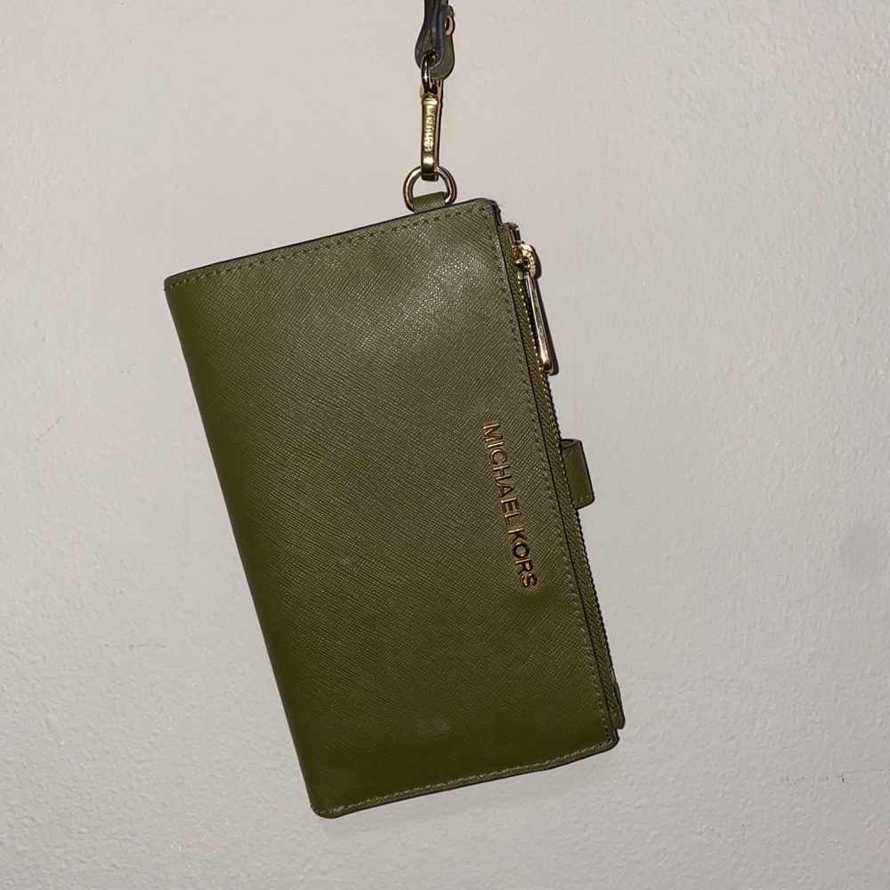 Michael Kors Sage Green Tote with Gold Details - Picture 4 of 4